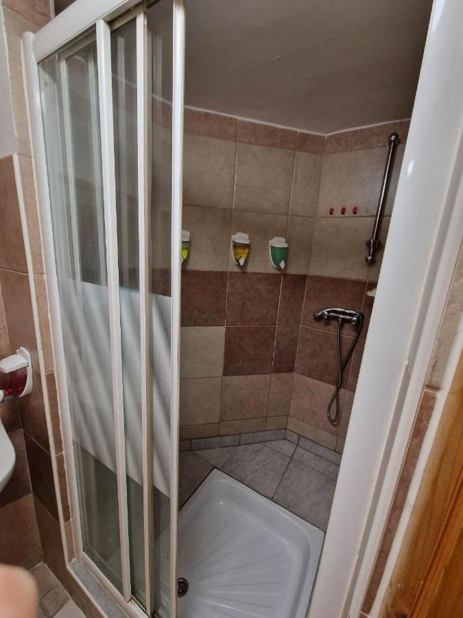 7Dab Josika 4 Contactless Self Check-In Aparthotel Boedapest Buitenkant foto
